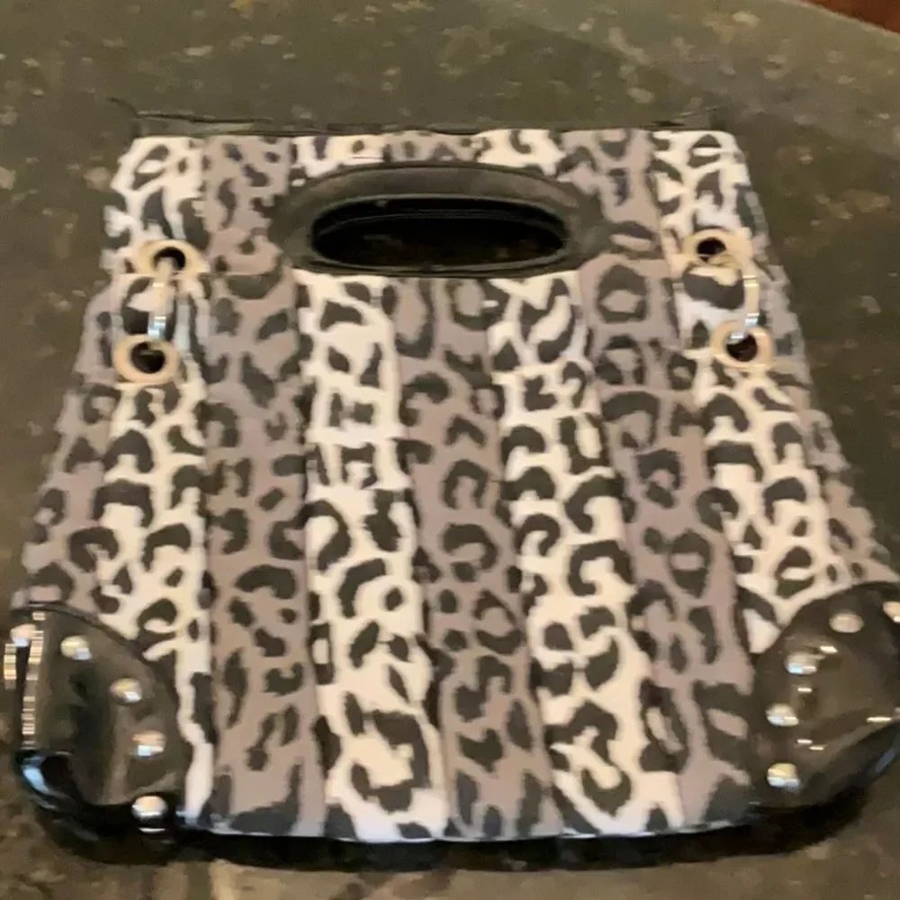 Betsey Johnson adorable betsey